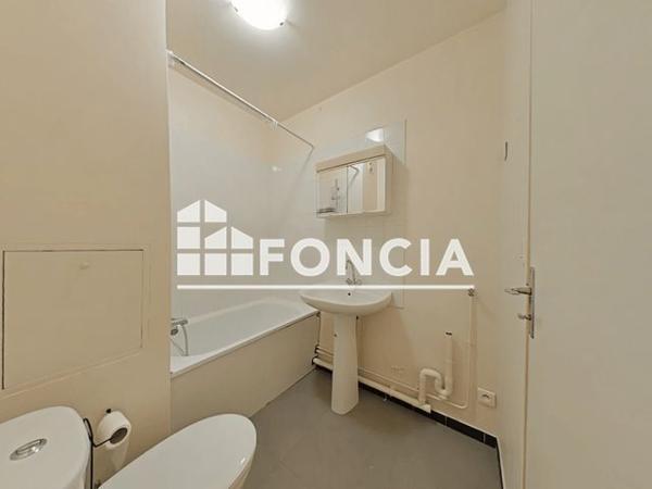 Location Studio 20.86 m² - 12-16 AV.DE LA DIVISION LECLER Le Bourget 93350