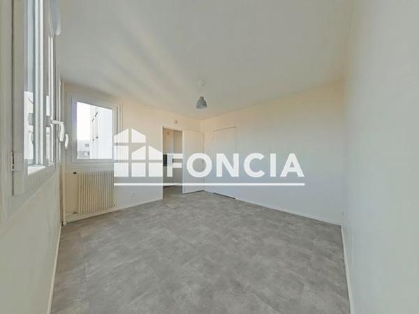 Location Studio 20.86 m² - 12-16 AV.DE LA DIVISION LECLER Le Bourget 93350