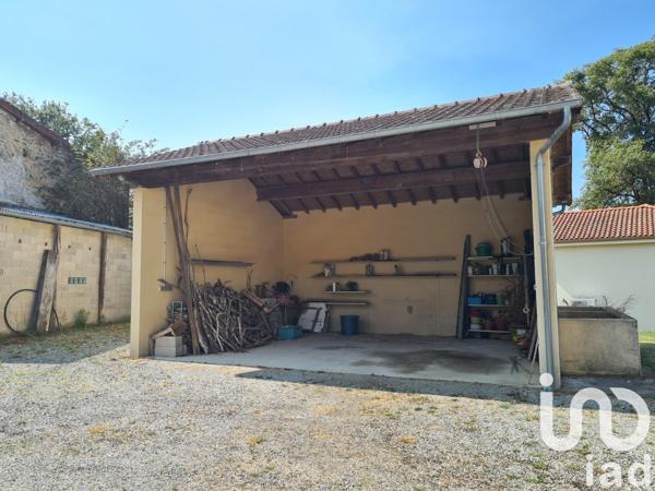 Maison 5 pièces de 228 m² à Magnac-Laval (87190)