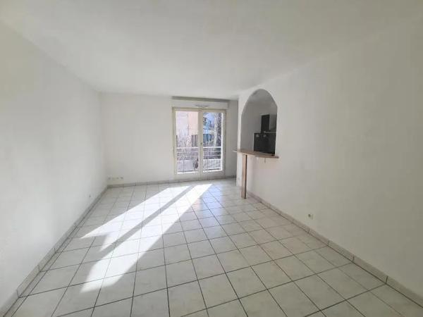 Appartement à louer 2 pièces 55.05m² Blois (41000)