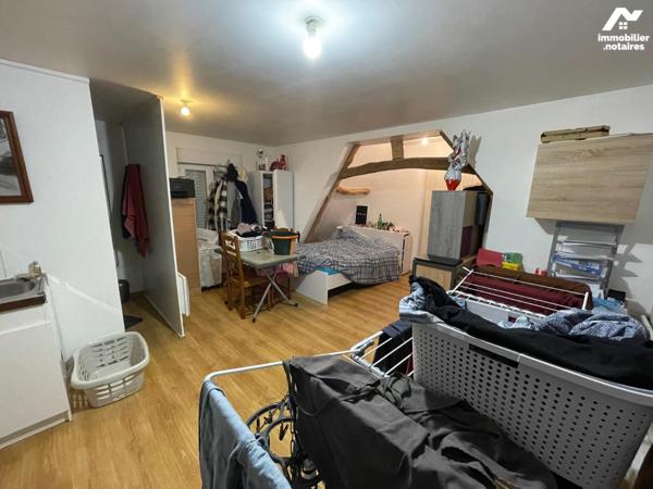 YVETOT 5mn EXCELLENTE VISIBILITE immeuble commerce/habitation, parking, terrasse,