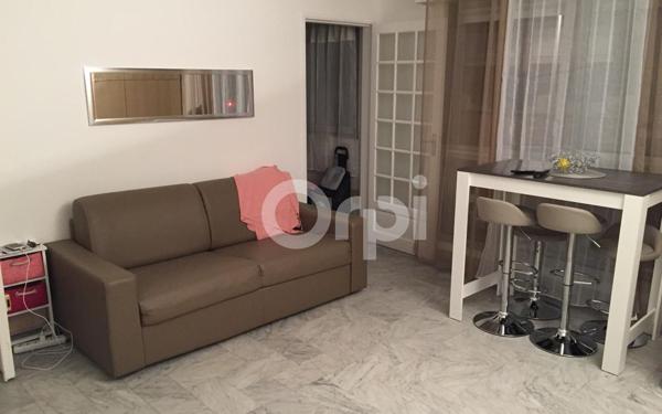 Appartement à vendre    1 pièce • 30,12 m2 Juan-les-Pins - Antibes