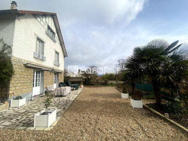 Achat maison près de HARDRICOURT - 7 pièce(s) - 170 m² - 369 000 €