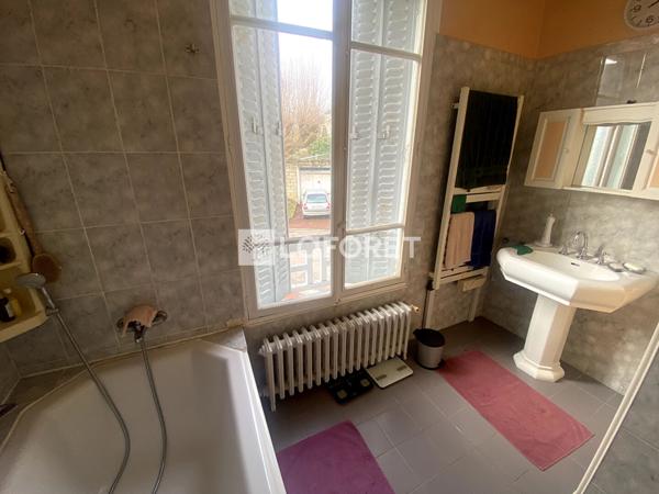 Achat maison près de HARDRICOURT - 7 pièce(s) - 170 m² - 369 000 €