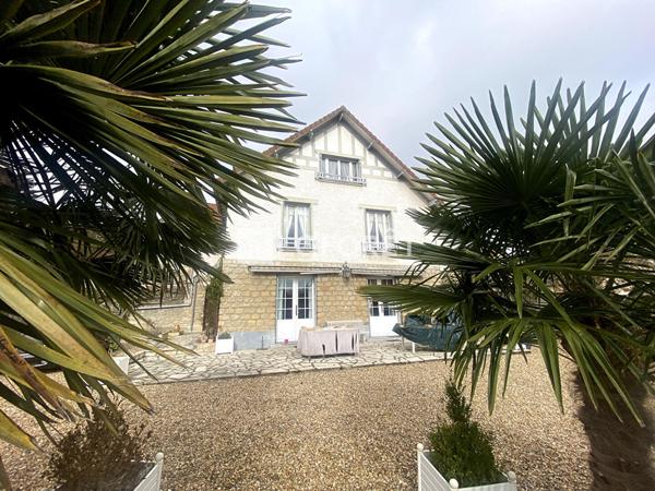 Achat maison près de HARDRICOURT - 7 pièce(s) - 170 m² - 369 000 €