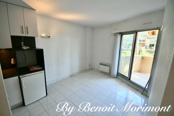 Appartement à vendre 1 pièces BOULOURIS (83)