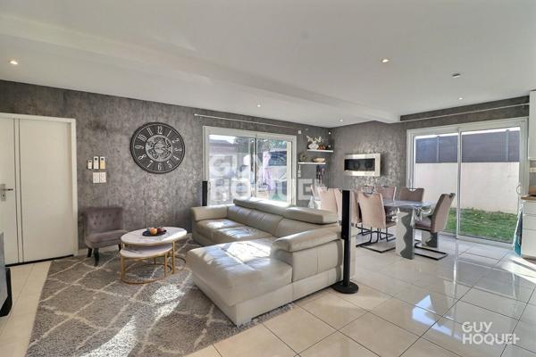 Fabrègues Villa contemporaine 134 m² 4 chambres Piscine Garage