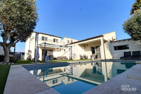 Fabrègues Villa contemporaine 134 m² 4 chambres Piscine Garage