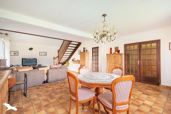 Maison à vendre 379 080 € Saint-Pol-de-Léon 7 p 148 m² DPE E
