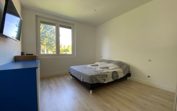 Maison à vendre    4 pièces •  Entraigues-sur-la-Sorgue