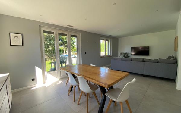 Maison à vendre    4 pièces •  Entraigues-sur-la-Sorgue