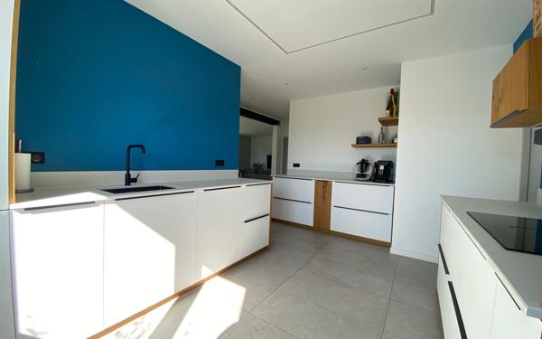 Maison à vendre    4 pièces •  Entraigues-sur-la-Sorgue