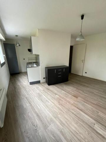 T2 situé résidence Emeraude au Bouscat parc verdoyant place de parking privée et cave