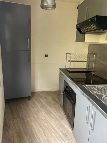 T2 situé résidence Emeraude au Bouscat parc verdoyant place de parking privée et cave