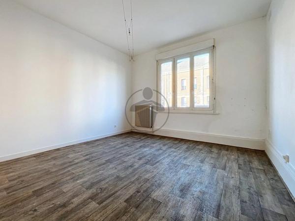 Vente Immeuble 6 pièces 134 m2 à Saint-Quentin