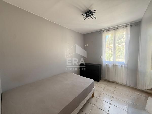 A VENDRE 13012 MARSEILLE LES TROIS LUCS  MAISON DEUX HABITATIONS DE 148M² SUR 347 M² DE JARDIN  GRAND GARAGE
