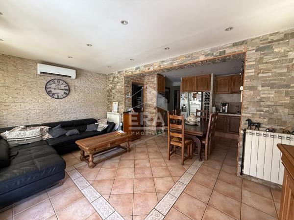 A VENDRE 13012 MARSEILLE LES TROIS LUCS  MAISON DEUX HABITATIONS DE 148M² SUR 347 M² DE JARDIN  GRAND GARAGE