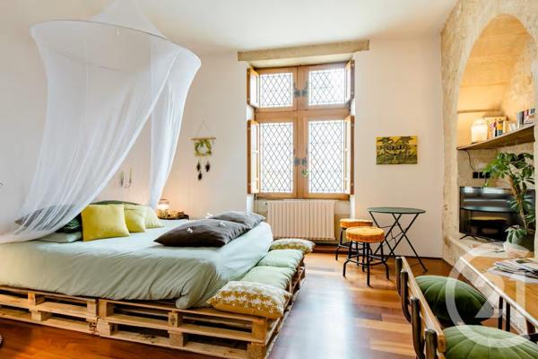 Maison à vendre  10 pièces - 210 m2 ST MACAIRE - 33