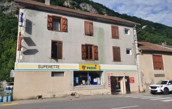 Vente Immeuble Luzenac   