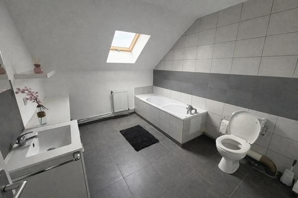 Exclusivité –Maison récente avec jardin et sous-sol total – secteur calme