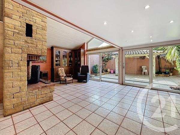 Maison à vendre  5 pièces - 196 m 2   AGEN  - 47