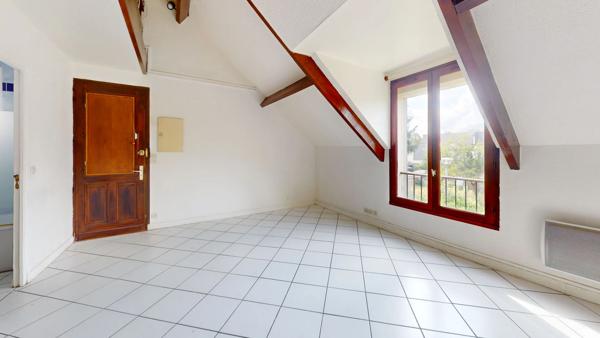 Appartement CHILLY-MAZARIN 1 pièce 30.84 m²