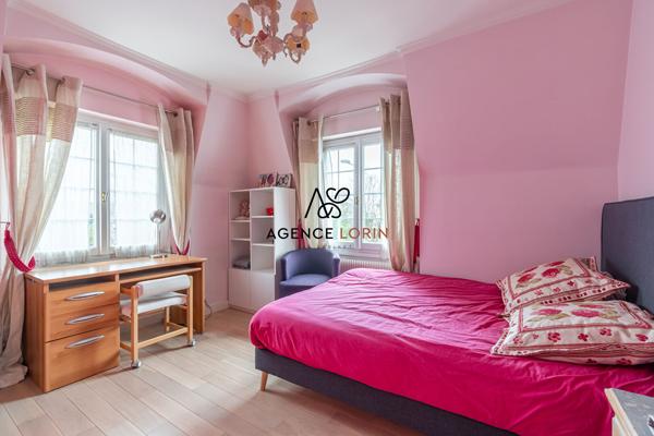 Maison Chatou - 8 pièces - 218 m² Chatou Maison Chatou - 8 pièces - 218 m² Chatou