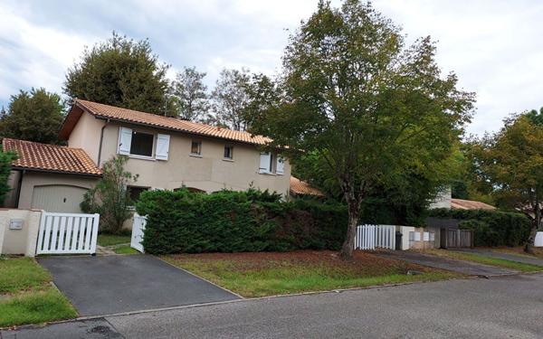 Maison à louer    4 pièces •  Pessac