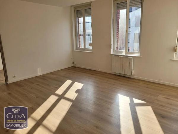 Appartement à louer 2 pièces 52m² Cambrai (59400)