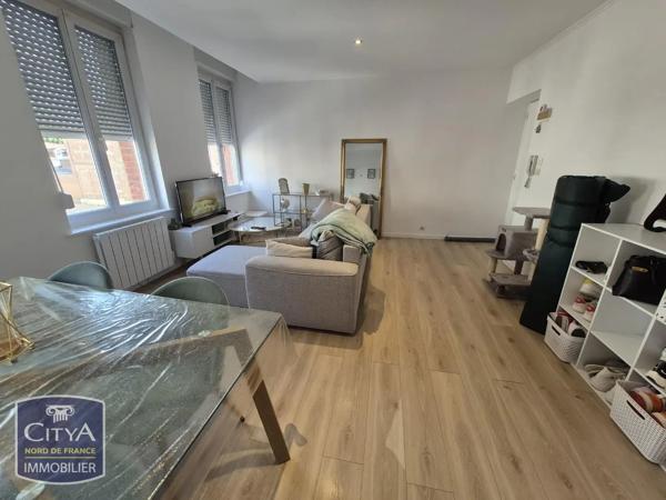 Appartement à louer 2 pièces 52m² Cambrai (59400)