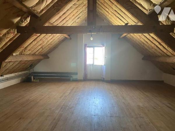 BAISSE DE PRIX :
A VENDRE au CROTOY, à proximité de la Plage, sympathique PAVILLON des années ...