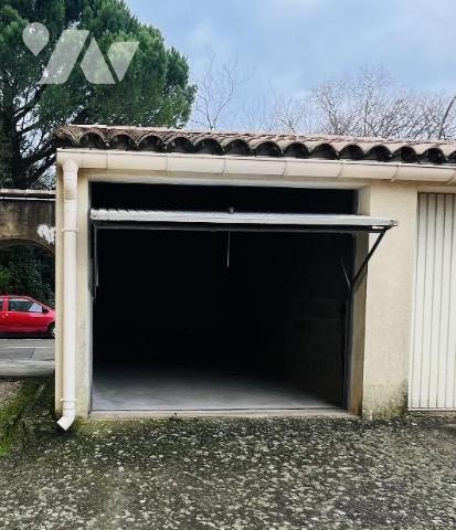 Garage centre Uzès