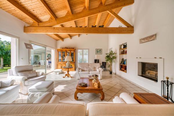 Vente Maison de luxe Saint-Pierre-d'Oléron 6 Pièces 165 m²