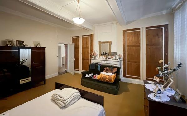 Maison à vendre    6 pièces •  Fleurance