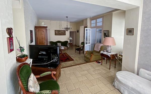 Maison à vendre    6 pièces •  Fleurance