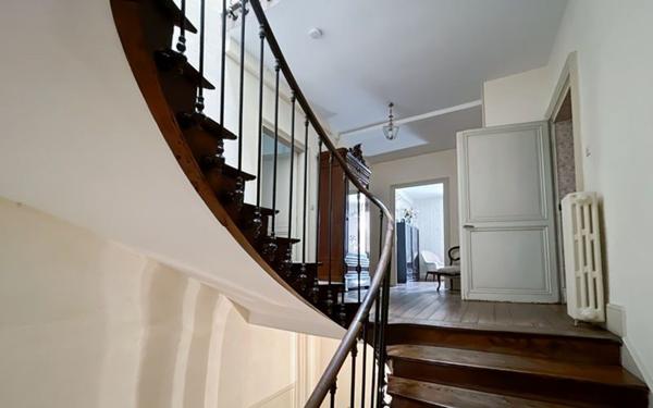 Maison à vendre    6 pièces •  Fleurance