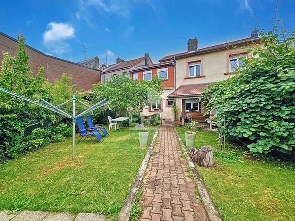 Maison Mont Saint Martin 8 pièce(s) 177 m2