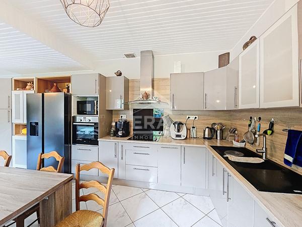 Maison Mont Saint Martin 8 pièce(s) 177 m2