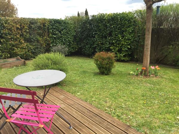 Jolie maison sur demi-niveau au calme au coeur de Sébazac