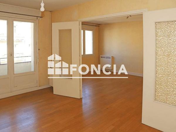 Location Appartement 4 pièces 77.93 m² - 9 RUE GAL DURAND Grenoble 38100