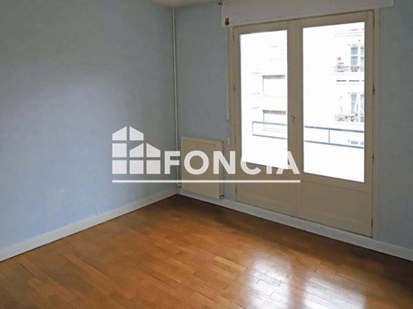 Location Appartement 4 pièces 77.93 m² - 9 RUE GAL DURAND Grenoble 38100