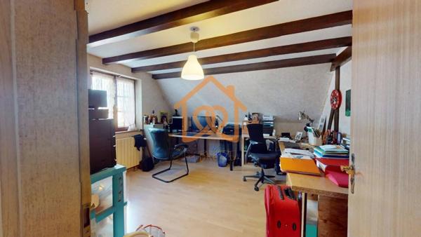 En exclusivité Jolie Maison de 150m² au sol à HOLTZHEIM avec piscine chauffée, climatisation sur 7 ares de terrain