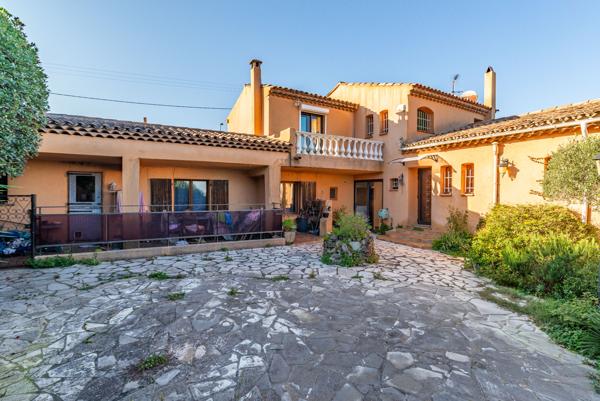 Les Adrets  vue mer: Maison en nue-propriété avec usufruit et clause libératoire à 10 ans