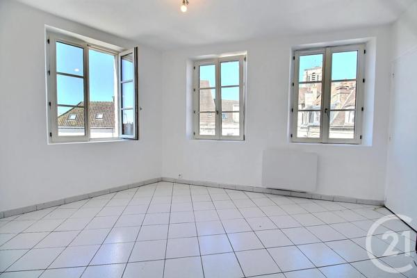 Maison à vendre  9 pièces - 126,99 m 2   SEZANNE  - 51