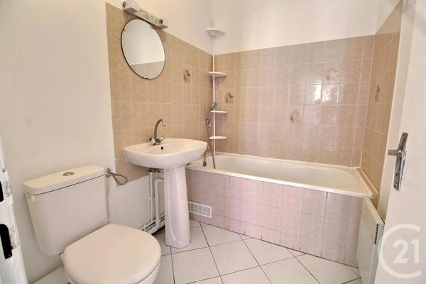 Maison à vendre  9 pièces - 126,99 m 2   SEZANNE  - 51
