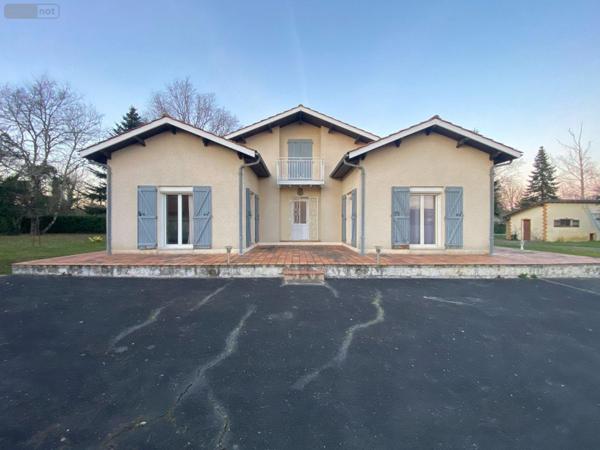 Maison individuelle à vendre à Le Pian-Médoc en Gironde (33290), ref : 032/1584   
Feydieu