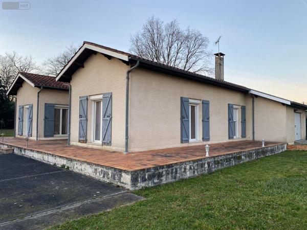 Maison individuelle à vendre à Le Pian-Médoc en Gironde (33290), ref : 032/1584   
Feydieu