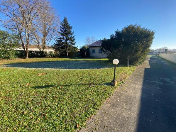 Maison individuelle à vendre à Le Pian-Médoc en Gironde (33290), ref : 032/1584   
Feydieu