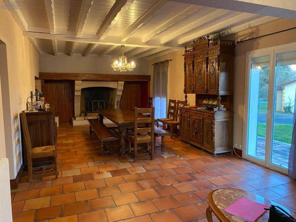 Maison individuelle à vendre à Le Pian-Médoc en Gironde (33290), ref : 032/1584   
Feydieu