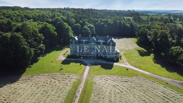 Château Monument Historique avec 20 hectares dans le Morbihan